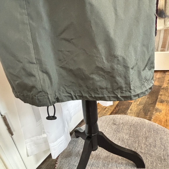 ST. JOHN SPORT DARK MINT OLIVE RAIN LIGHT COAT JACKET SIZE M - Picture 6 of 14